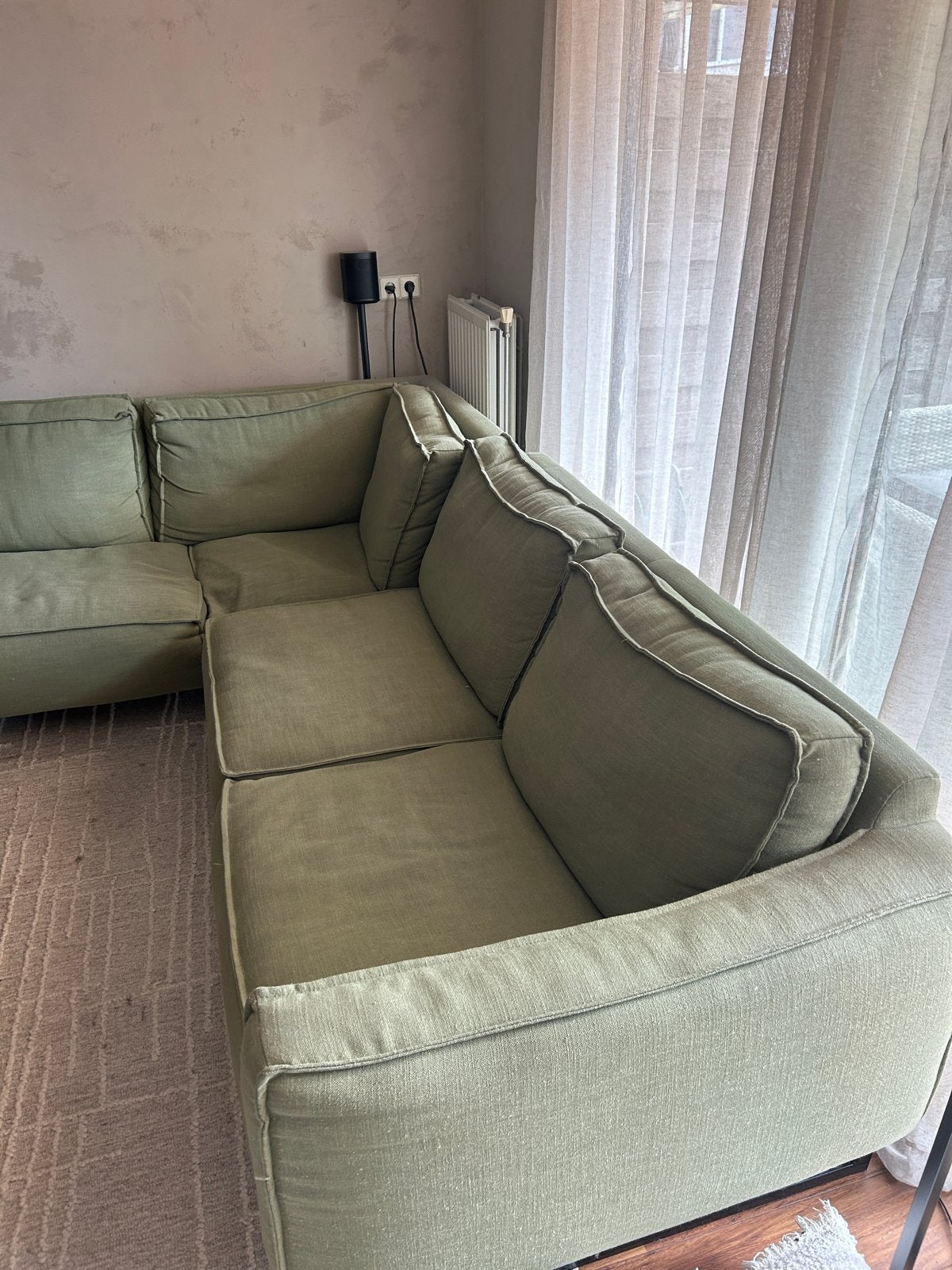 Room 108  hoekbank met staal onderstel,, Ophalen, Landelijk/ modern, 250 tot 300 cm, Gebruikt
