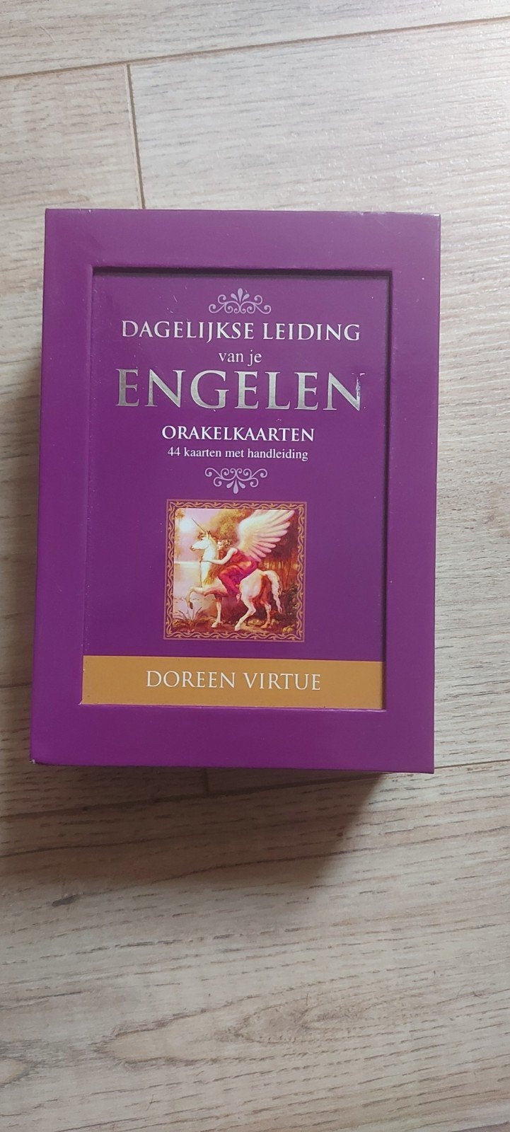 Doreen Virtue: Dagelijkse Leiding van je Engelen, Spiritualiteit algemeen, Overige typen, Ophalen of Verzenden, Zo goed als nieuw
