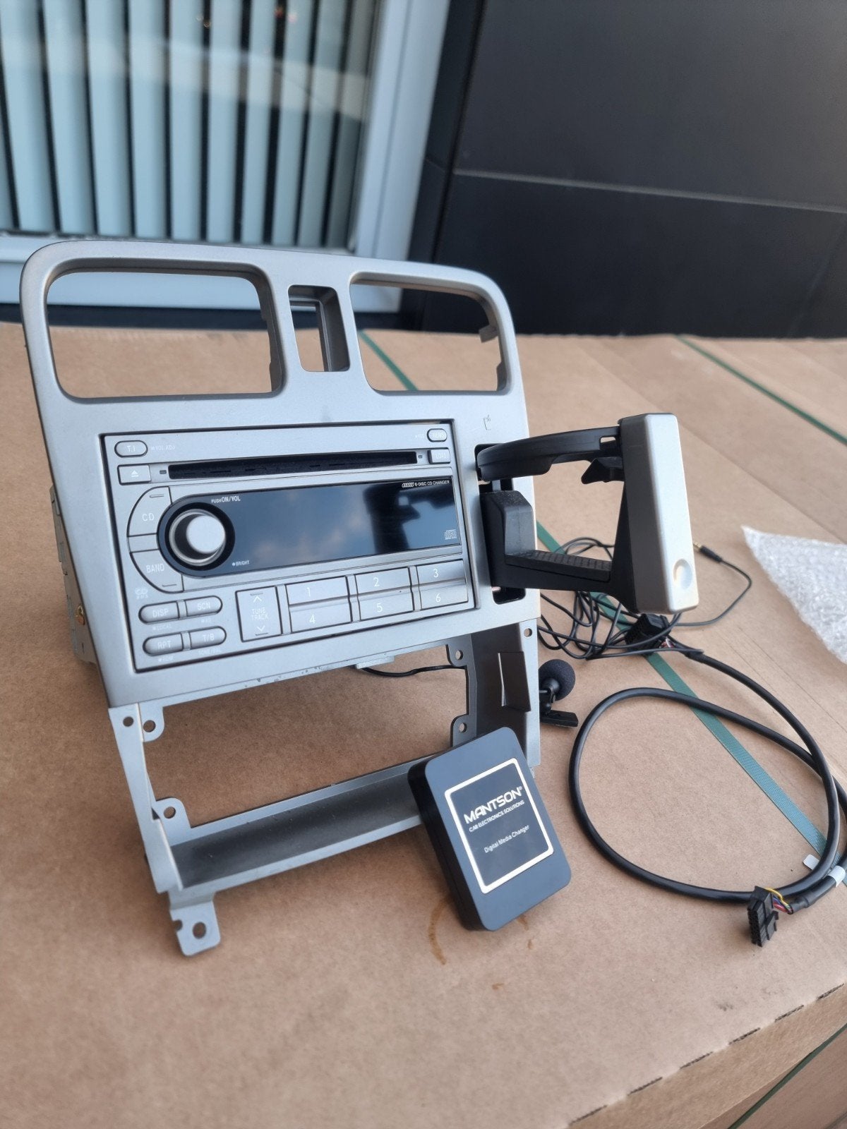 Subaru forester SG radio + bluetooth module, Auto diversen, Ophalen of Verzenden, Gebruikt