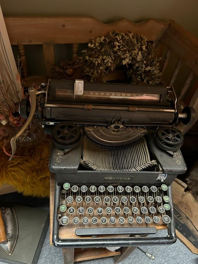 Te koop, mooi oud typemachine, Antiek en Kunst, Curiosa en Brocante, Ophalen