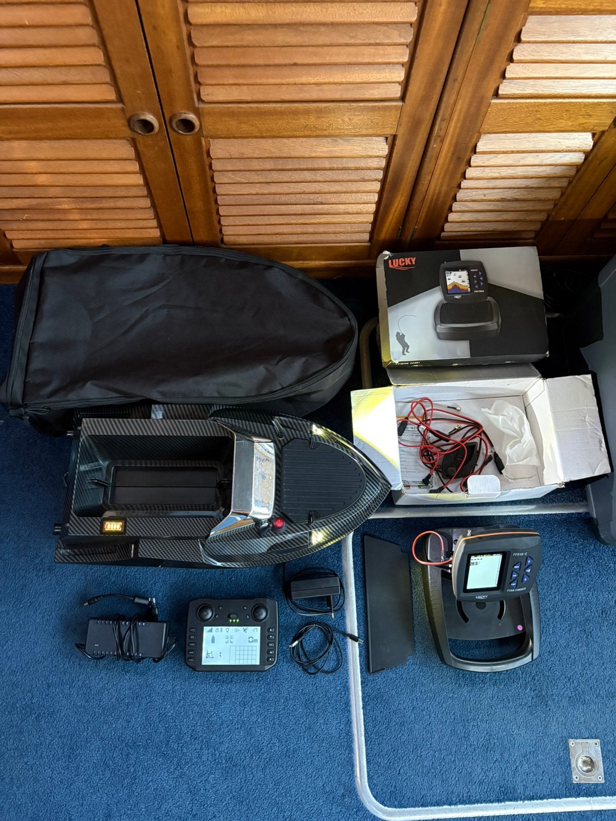 Zo goed als nieuwe carbon voerboot met GPS & Fishfinder, Ophalen of Verzenden, Zo goed als nieuw, Overige typen