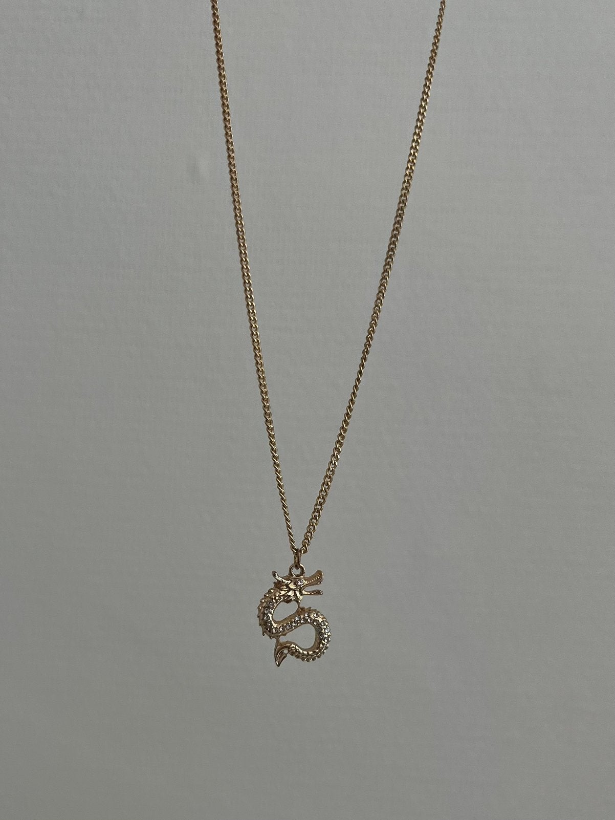 Gouden metting met draak hanger, Ophalen, Zo goed als nieuw, Goud, Overige materialen