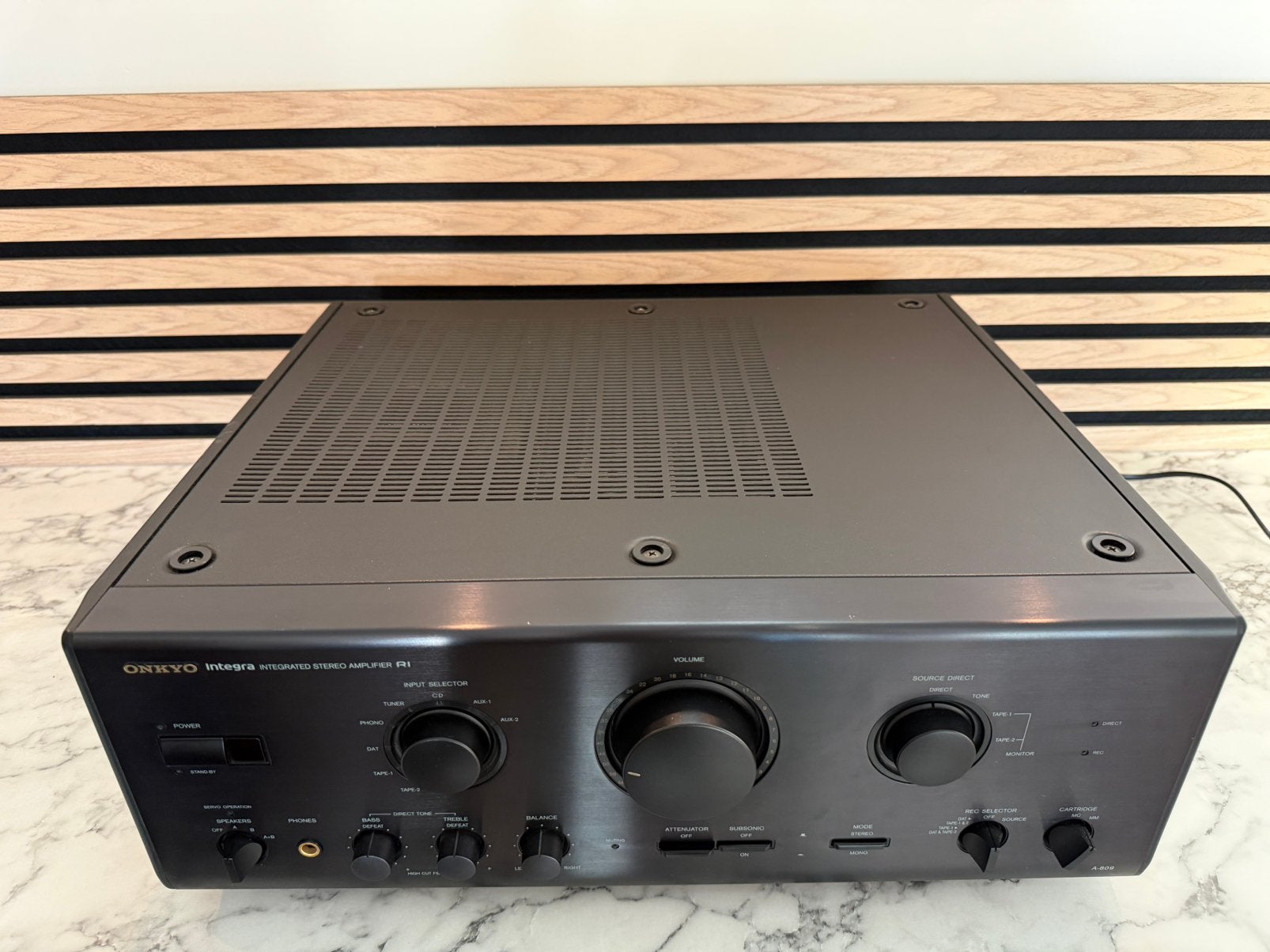 Onkyo Integra A-809, in topstaat, servicebeurt, met garantie, Ophalen, Contact@vintageaudiobreda.nl, Zo goed als nieuw, 60 tot 120 watt