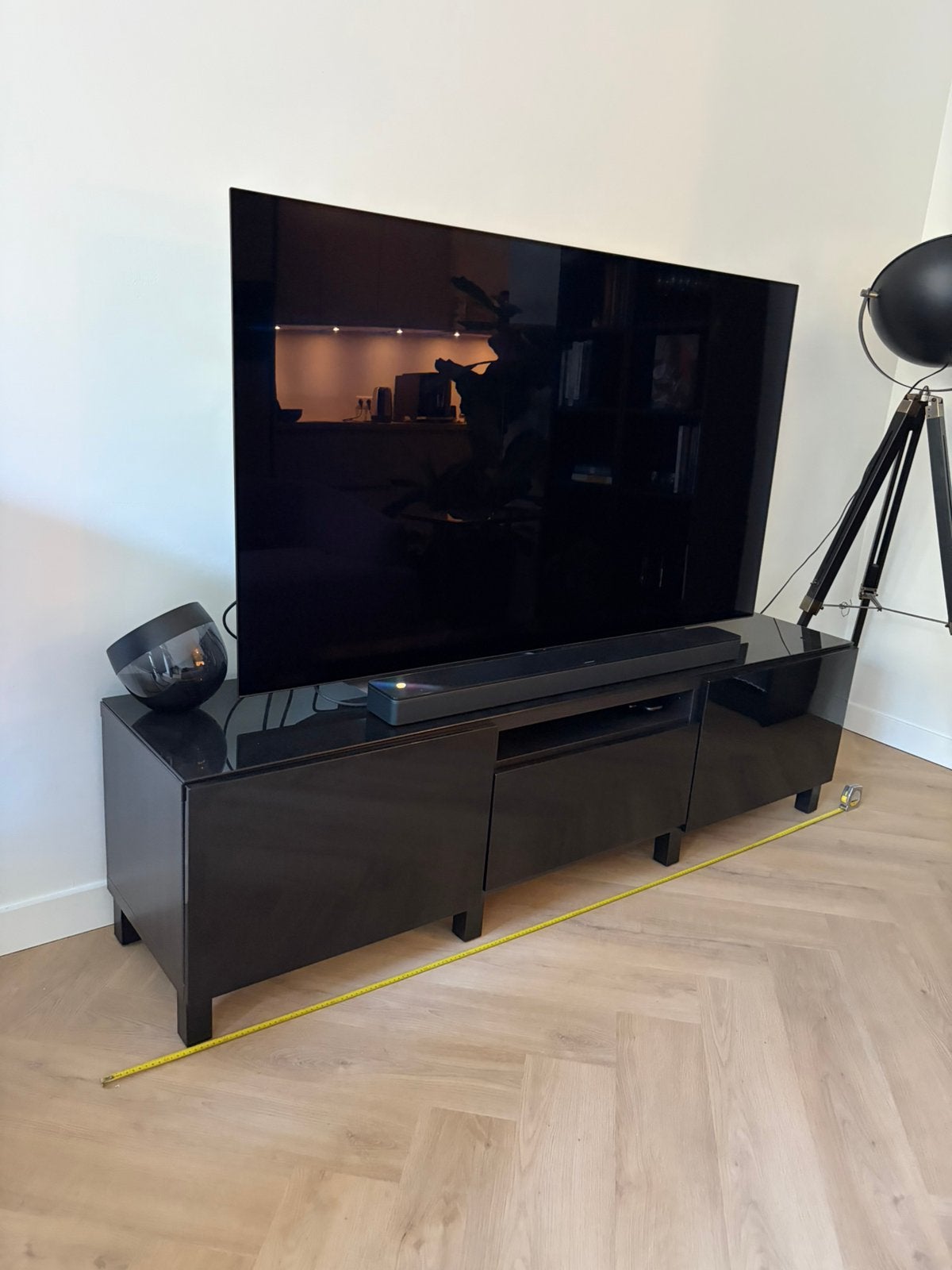 Tv meubel besta ikea - zwart glanzend, Huis en Inrichting, Ophalen, 150 tot 200 cm, Zo goed als nieuw, Minder dan 100 cm