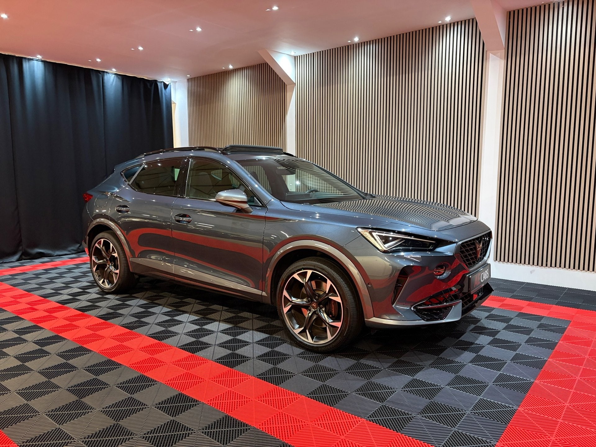 CUPRA Formentor 1.4 e-Hybrid VZ Copper Edition Pano Buttons, 4 cilinders, Formentor, Bedrijf, Hybride Elektrisch/Benzine