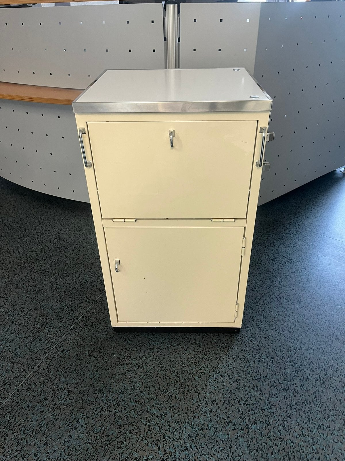 Baisch vintage instrumentenkastkast met RVS werkblad, Ophalen of Verzenden