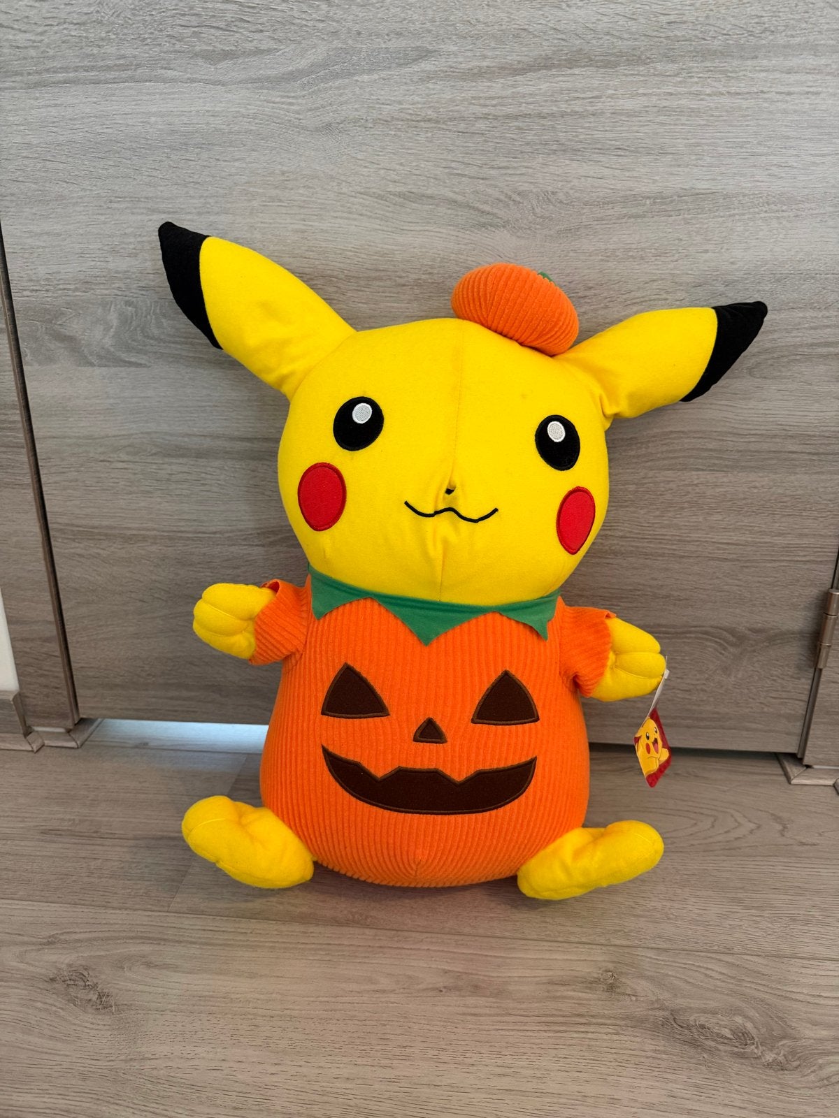 Halloween Pikachu knuffel - Pompoen editie, Geel, Overige typen, Ophalen of Verzenden, Middelgroot (20 tot 80 cm)