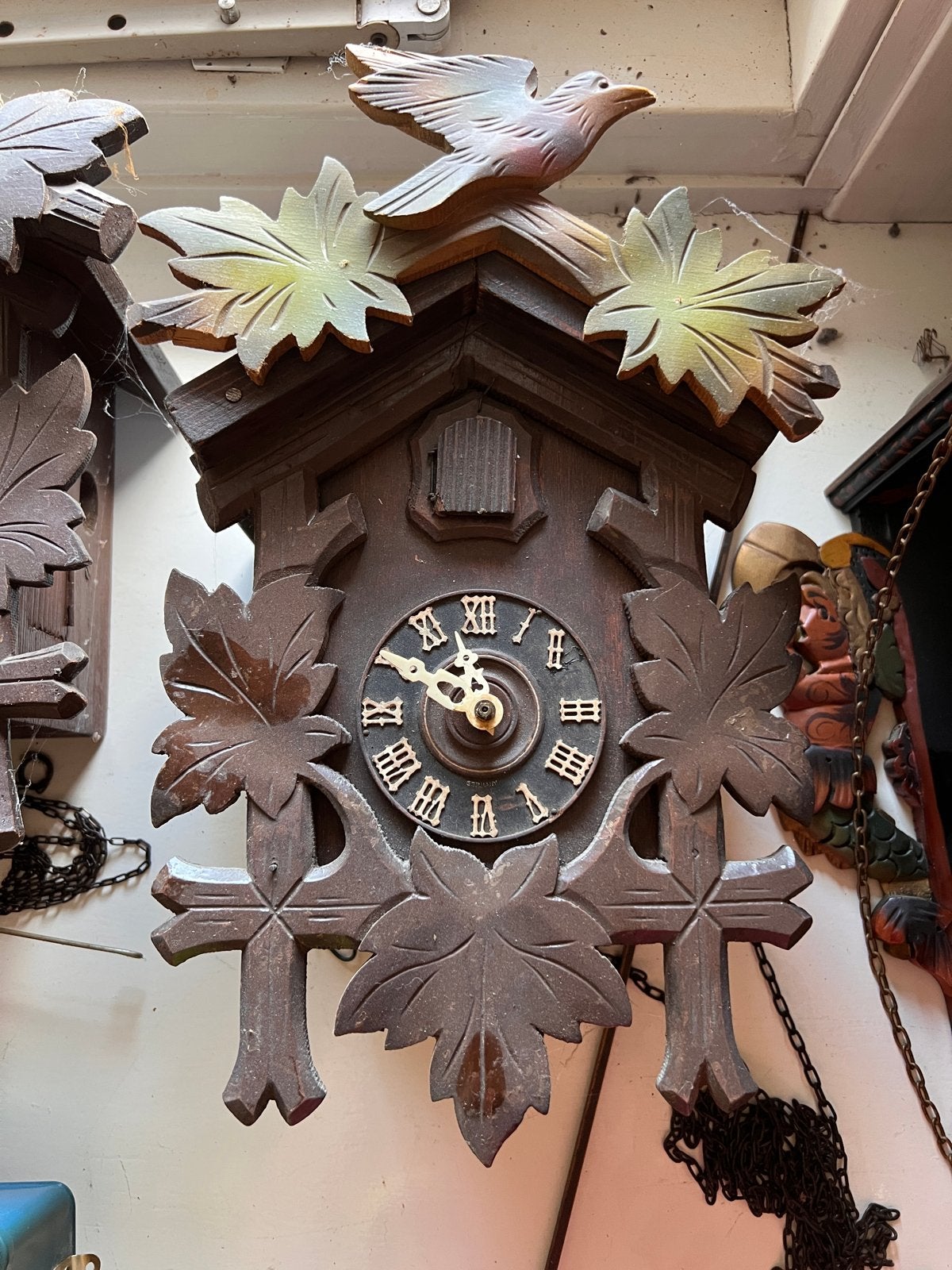 Houten koekoeksklok, Ophalen