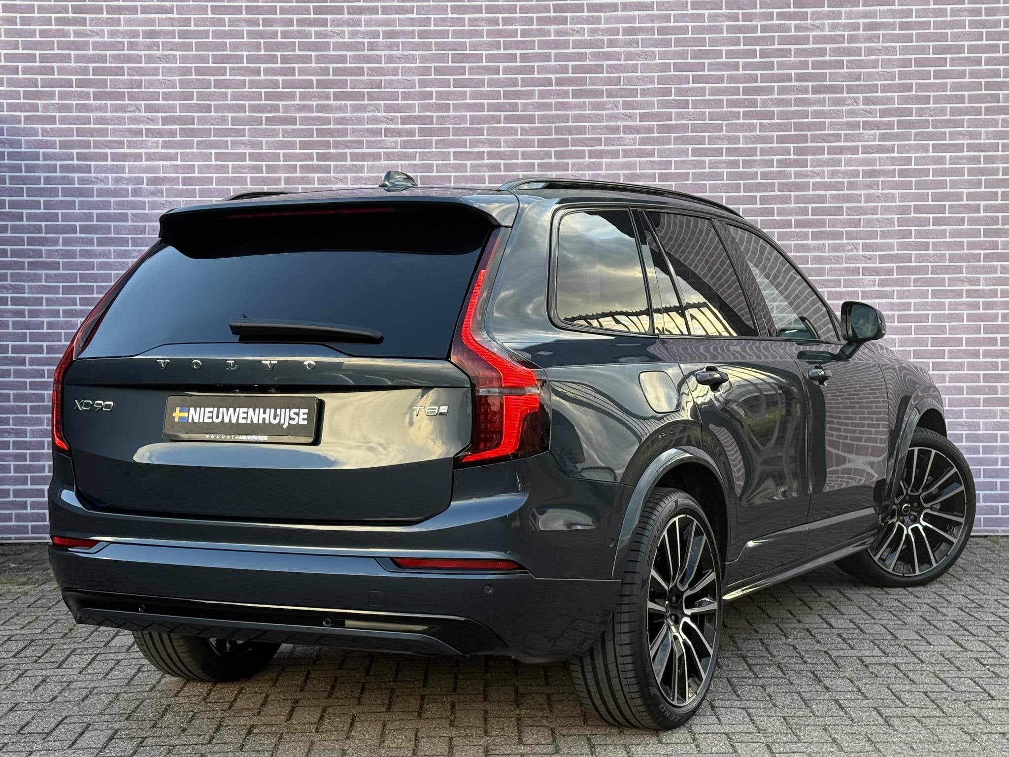 Volvo XC90 2.0 T8 Plug-in hybrid AWD Ultra Dark Exec. Ed. |, Auto's, Volvo, Euro 6, 1969 cc, Blauw, SUV of Terreinwagen