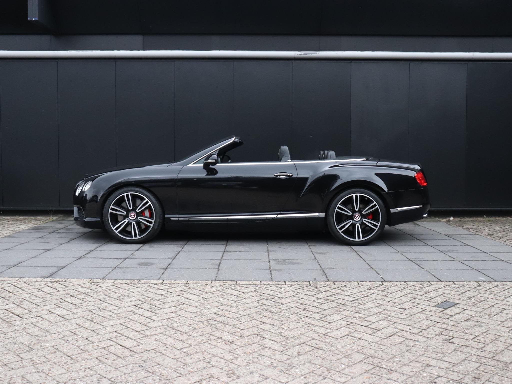 Bentley Continental GTC 4.0 V8 LEDER | MEMORY | NAIM AUDIO |, Auto's, Bentley, Automaat, Euro 5, Gebruikt, 8 cilinders
