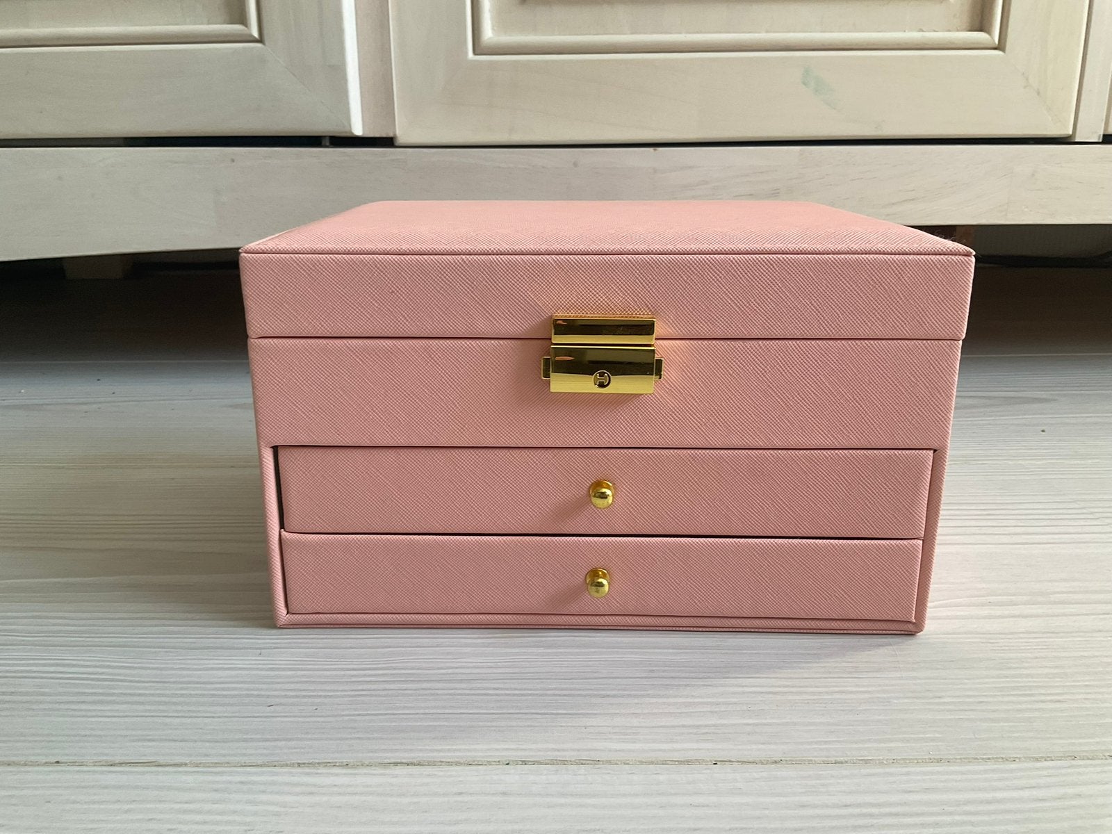 Roze sieradenkist met drie verdiepingen, Met slot, Ophalen of Verzenden, Zo goed als nieuw, Roze