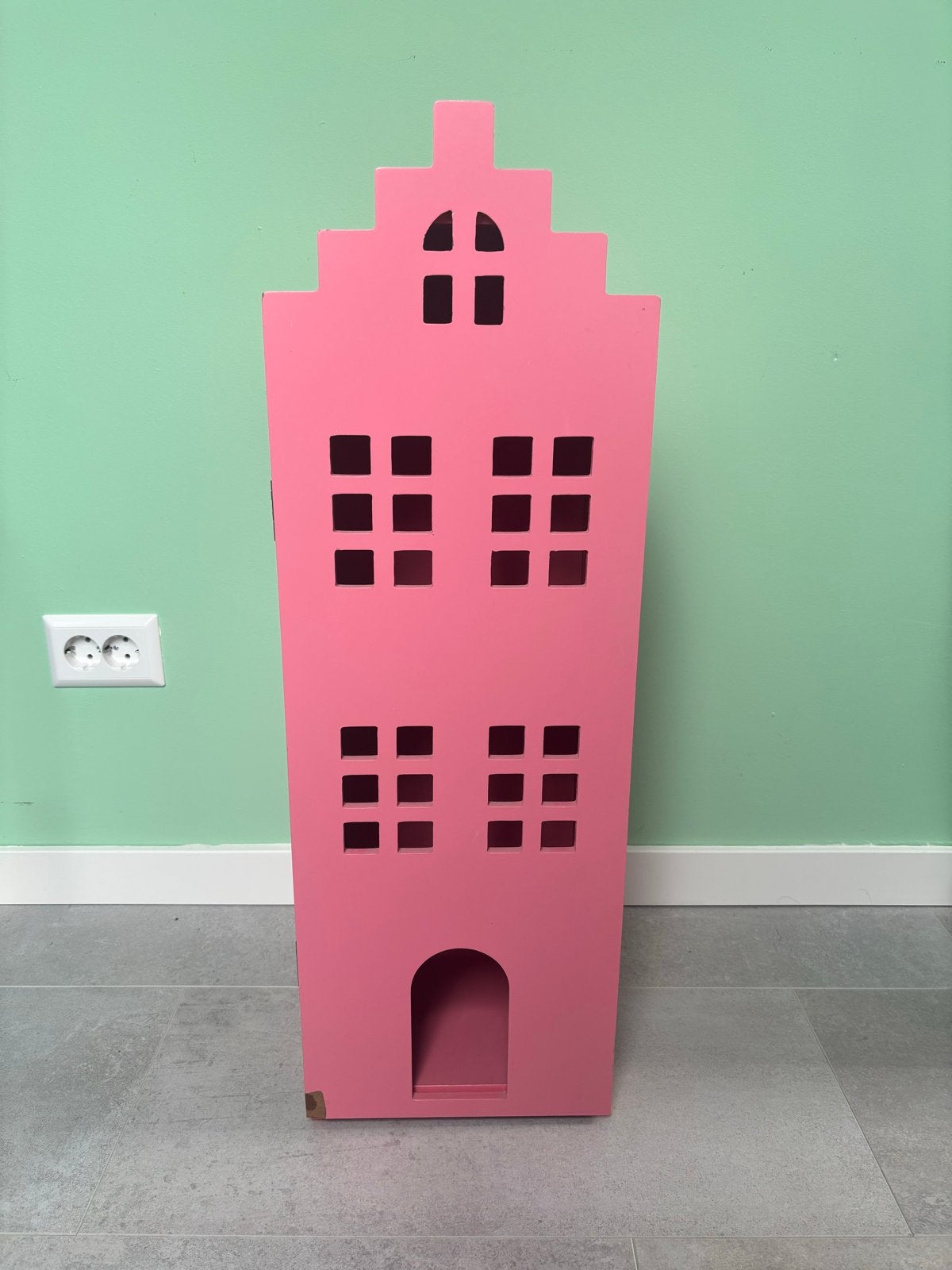 Roze grachtenpand kastje/poppenhuis - HEMA, Ophalen, Gebruikt, Kast