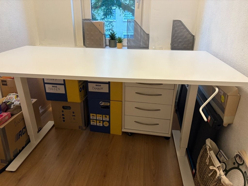 Wit Zit-sta bureau - Ergonomisch en Modern, Huis en Inrichting, Ophalen, Zit-sta bureau, 160 cm, Gebruikt