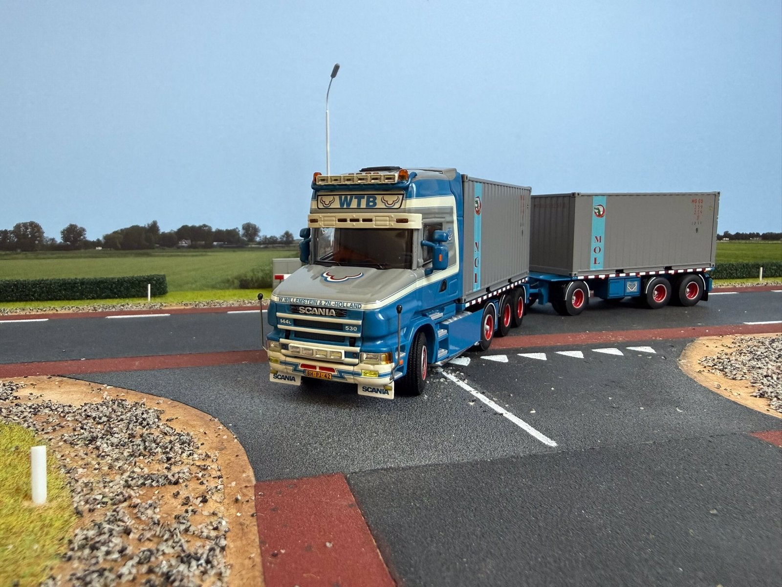 WSI Scania T144L 8x2 containercombi 2x 20ft Mol WTB 1:50, Hobby en Vrije tijd, Ophalen of Verzenden, Nieuw, Bus of Vrachtwagen