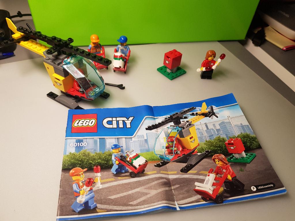 Lego 60100 - Airport Starter Set (Helicopter), Compleet, Lego, Ophalen of Verzenden, Complete set