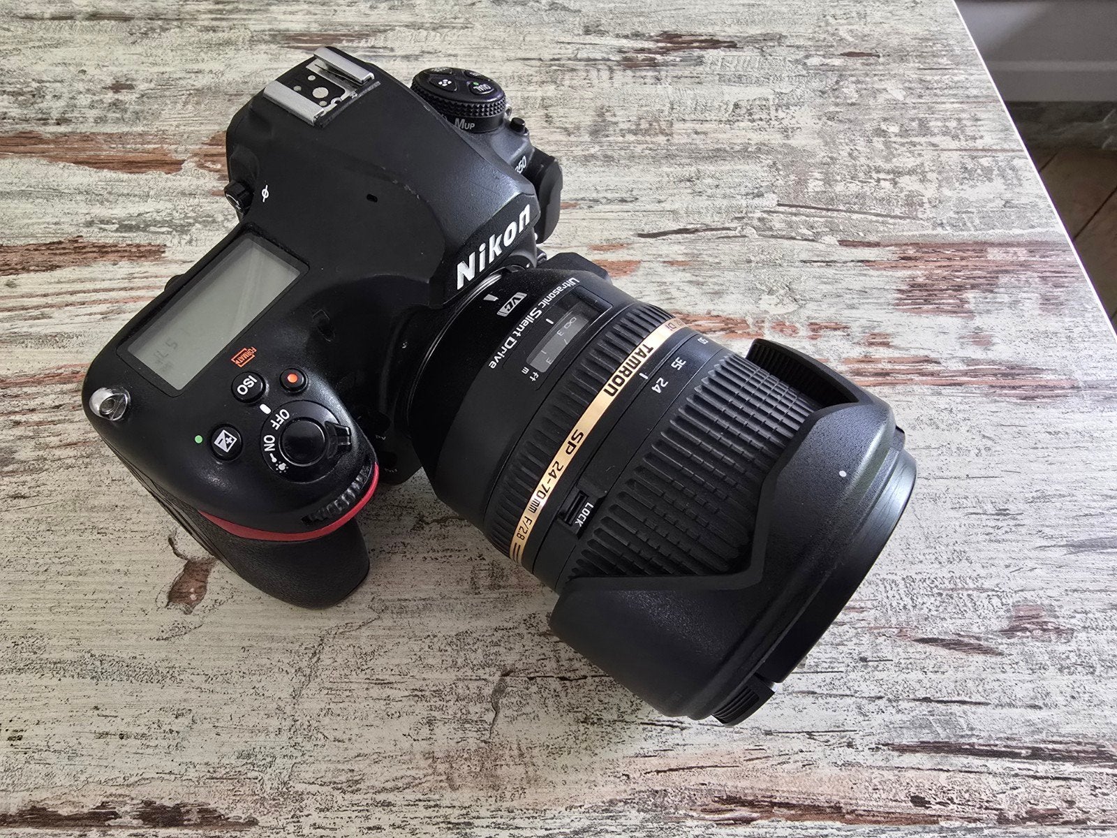 Nikon D850 DSLR body, zo goed als nieuw, 65000 clicks, Spiegelreflex, Bluetooth, Ophalen of Verzenden, 4 t/m 7 keer
