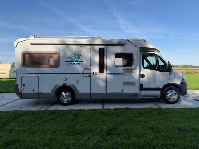 Knaus Weinsberg Renault r43 camper te koop, Buscamper of Camperbus, Ringverwarming, Raamblindering, Tot en met 2