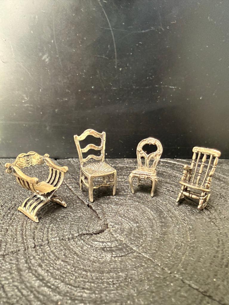 Set van 4 antieke zilveren miniatuur stoelen, Antiek en Kunst, Verzenden, Zilver