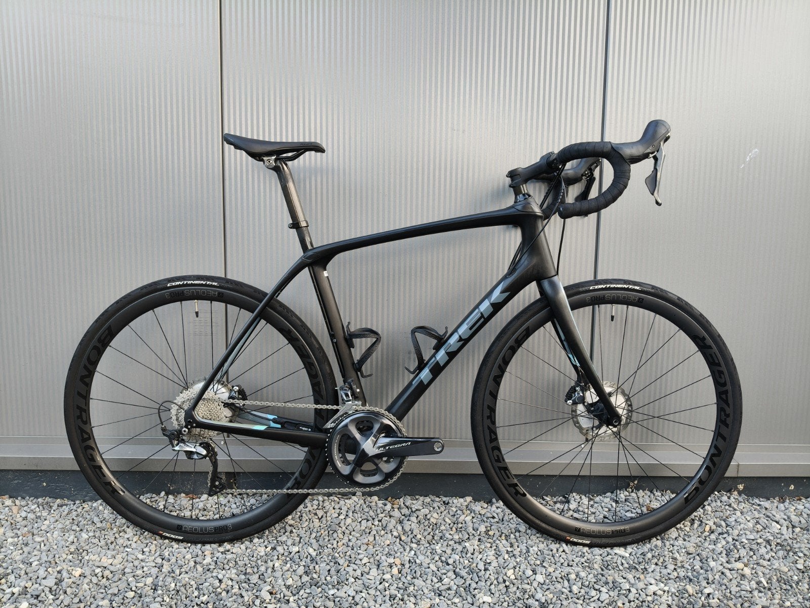 Trek Domane SLR 6 Disc. 58cm. Ultegra. Carbon wielen. ZGAN!, Fietsen en Brommers, Fietsen | Racefietsen, 28 inch, Carbon, Heren