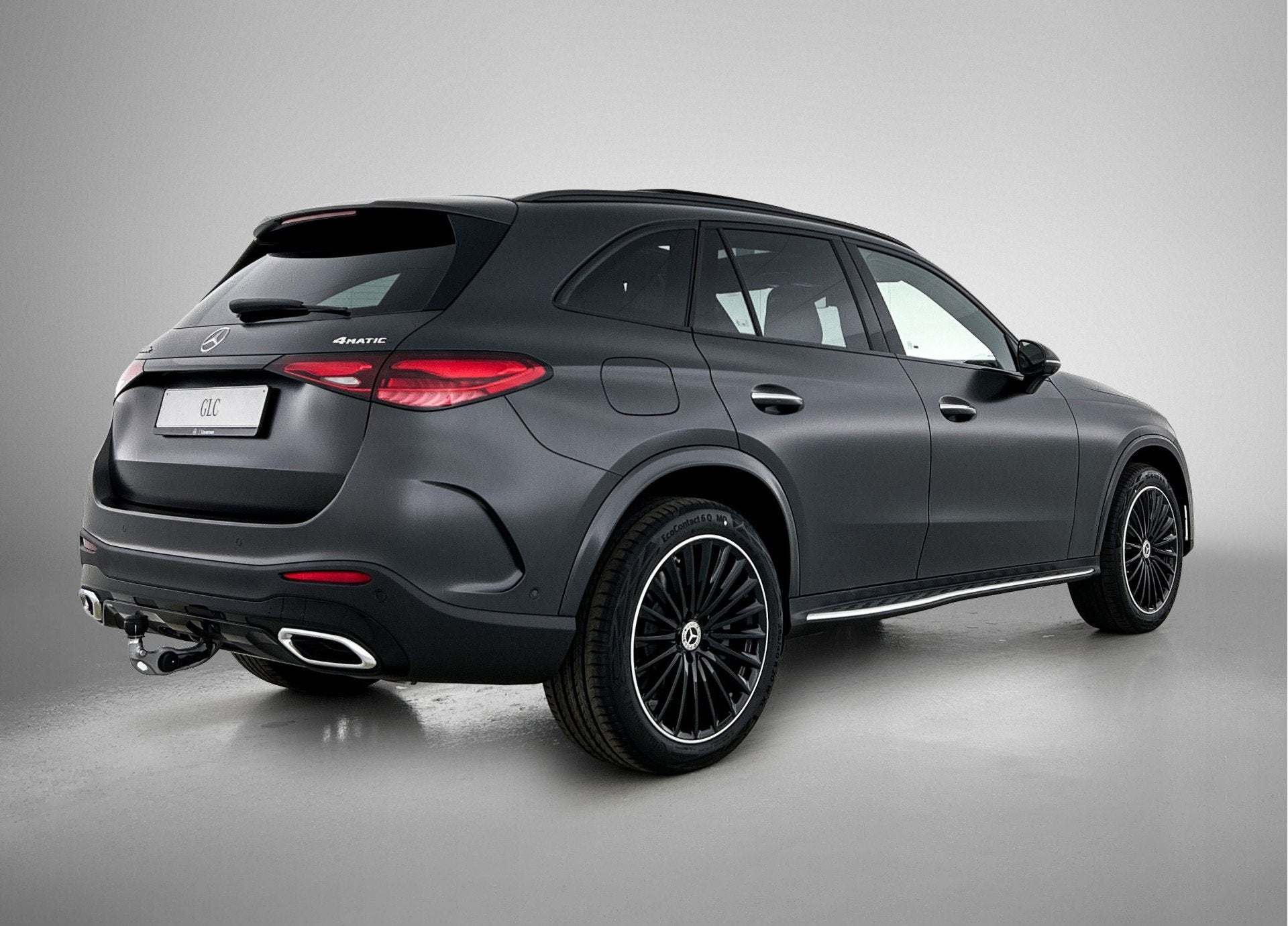 Mercedes-Benz GLC 300e 4MATIC Sport Edition | Premium | Nigh, Auto's, Automaat, Zwart, Automatische klimaatregeling, 313 pk