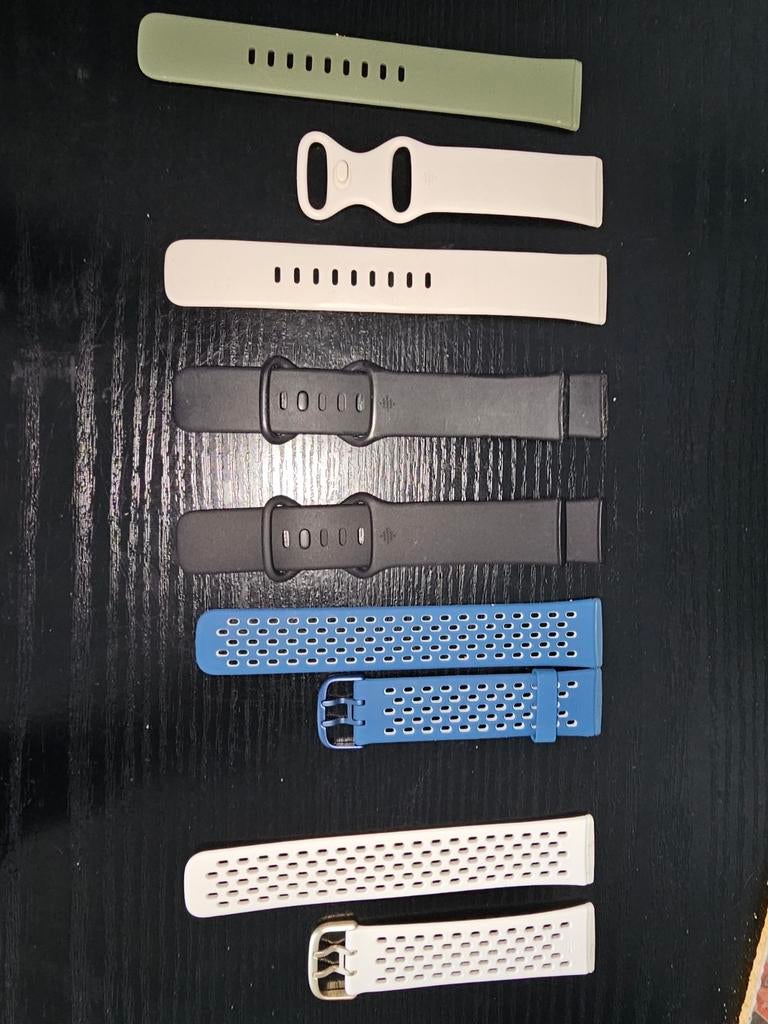Fitbit Versa 3 Horloge Bandjes - Diverse Kleuren, Ophalen of Verzenden, Gebruikt, Zwart, Fitbit