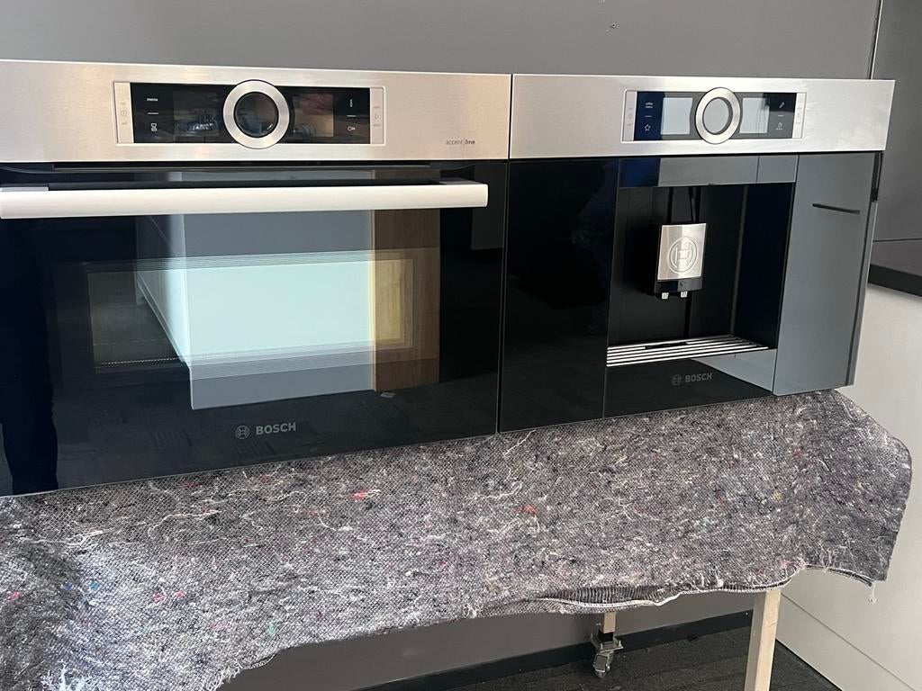 Bosch combi oven magnetron met bijpassende koffie machine., Witgoed en Apparatuur, Ovens, Ophalen, Zo goed als nieuw, 45 tot 60 cm