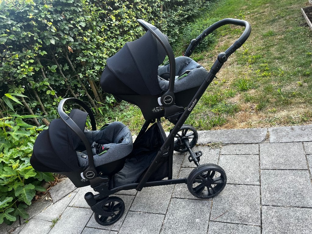 Tweeling buggy, Kinderen en Baby's, Buggy's, Ophalen, Zo goed als nieuw, Overige merken, Zonnekap