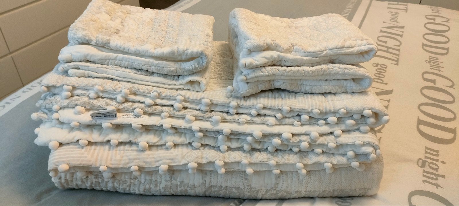 The White Company King/Super King sprei met pompons, Huis en Inrichting, Wit, Katoen, Tweepersoons, Ophalen of Verzenden