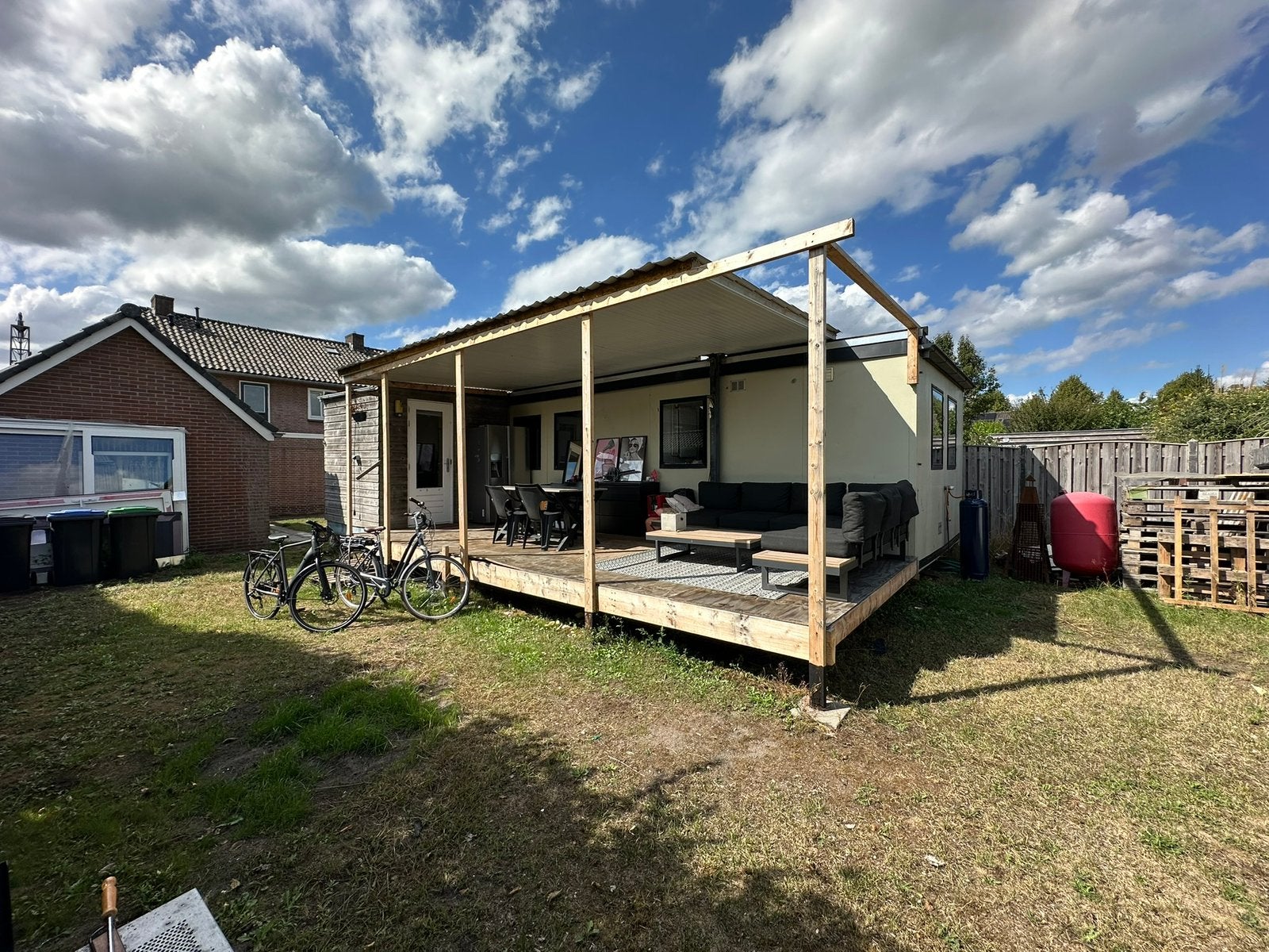 Woonunit ca. 55 m² 2 slaapkamers & veranda, Ophalen