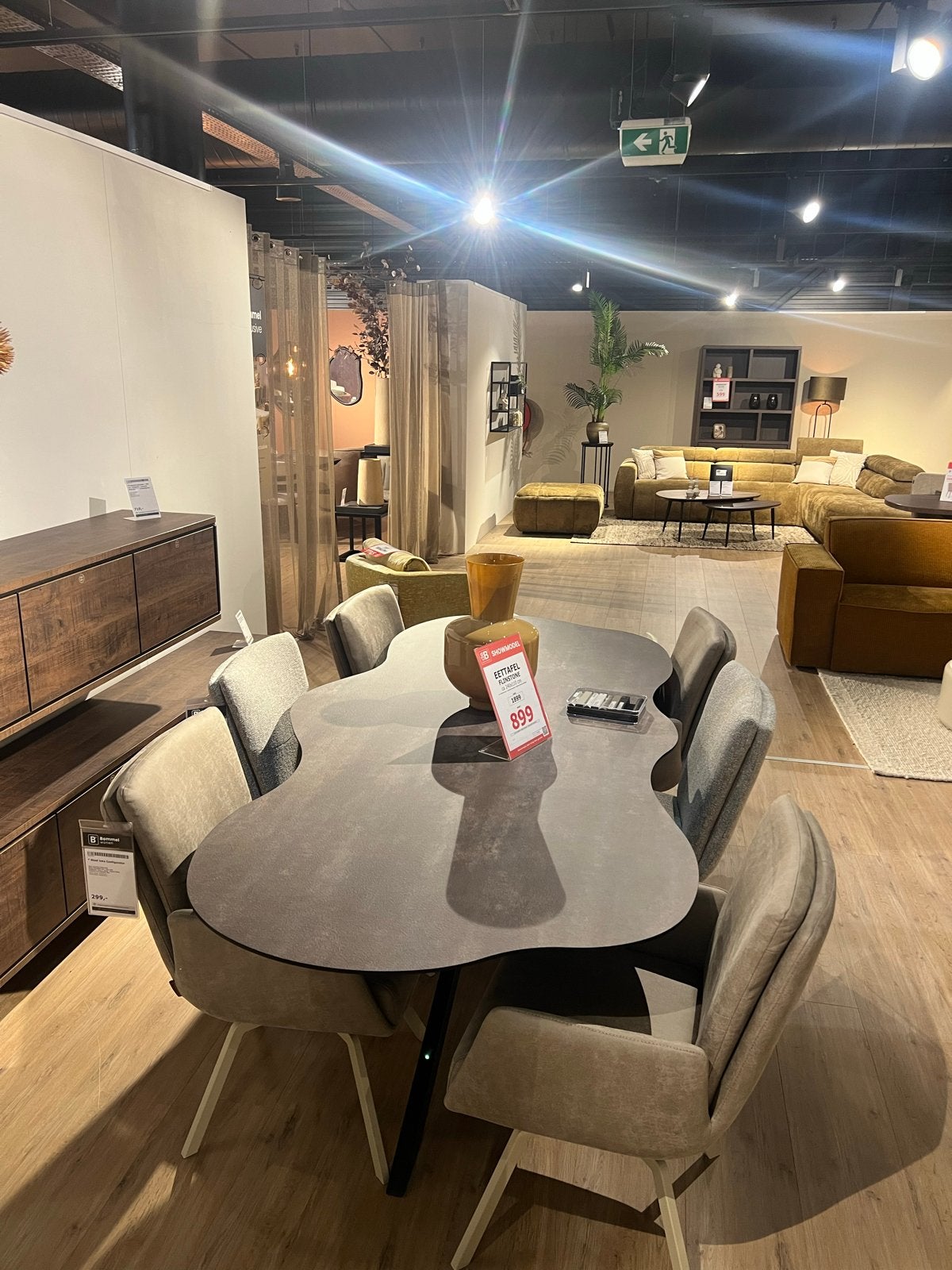 Flinstone Eettafel van Bommel Wonen - Uniek Design, Ophalen, Overige materialen, 100 tot 150 cm, Zo goed als nieuw