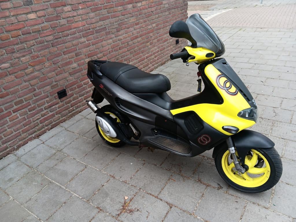 Gilera runner sp pro de 50cc, Fietsen en Brommers, Scooters | Overige merken, Ophalen, Gebruikt