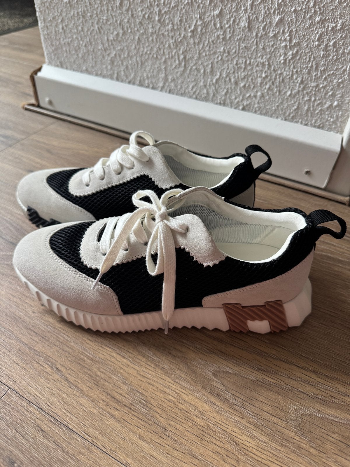 Sneakers van Hermes, Ophalen of Verzenden, Nieuw, Sneakers of Gympen