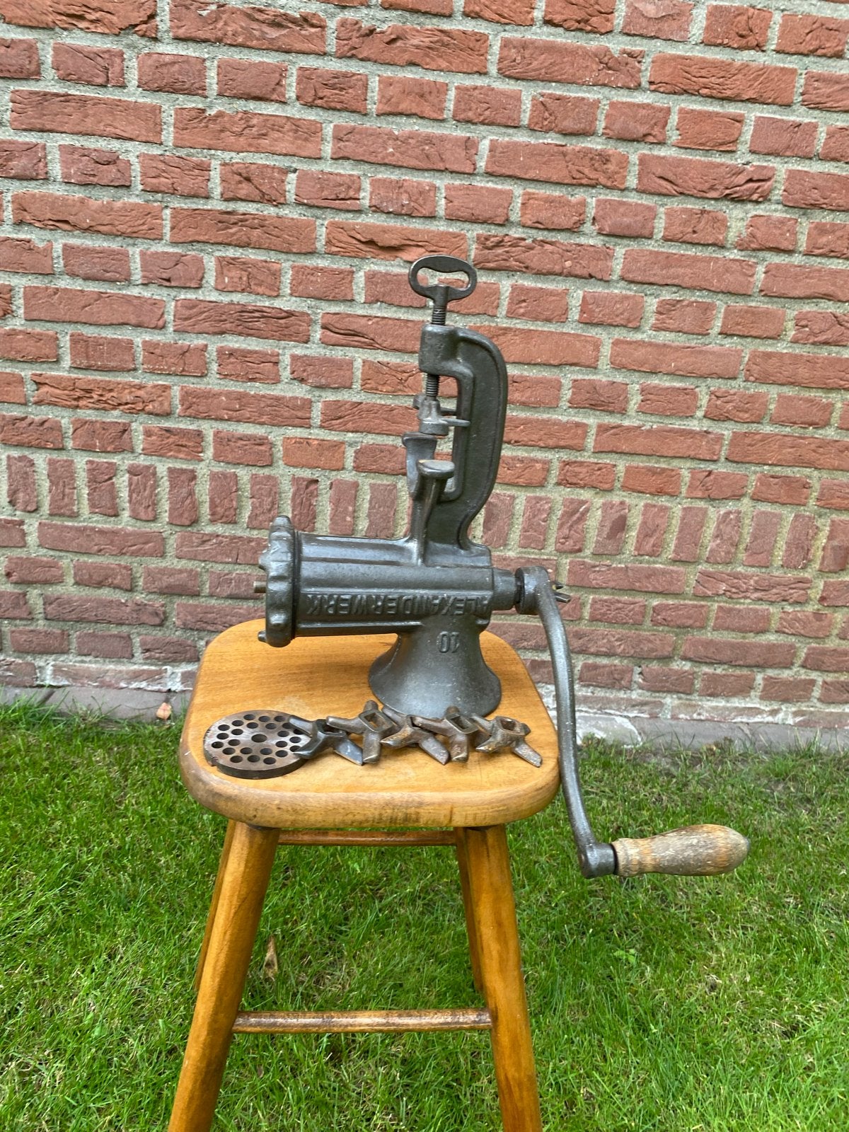 Antieke Alexanderwerk Vleesmolen met Accessoires, Antiek en Kunst, Ophalen