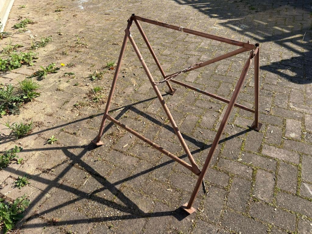 stalen inklapbare schragen / bokjes (werkhoogte 70 cm hoog), Ophalen, Gebruikt