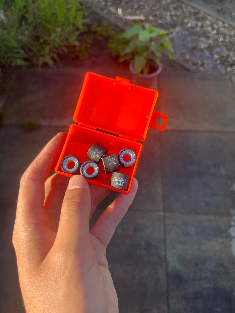 Polini 3,6 gram rollen 15x12, Fietsen en Brommers, Brommeronderdelen | Scooters, Ophalen of Verzenden, Zo goed als nieuw, Blok