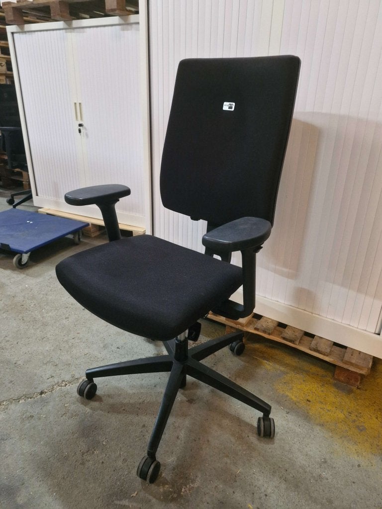 Viasit Linea NPR1813 bureaustoel zwart ergonomisch, Huis en Inrichting, Bureaustoelen, Viasit Workspace Designers GmbH, Zwart
