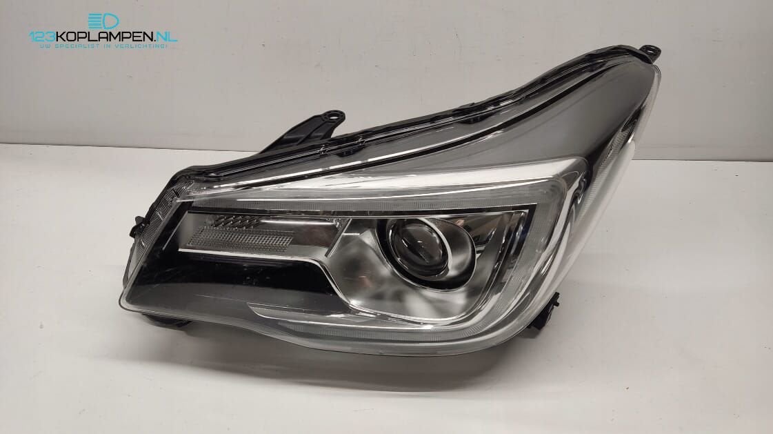 Subaru Forester 4 Facelift Full Led koplamp links, Subaru, Gebruikt, -, -