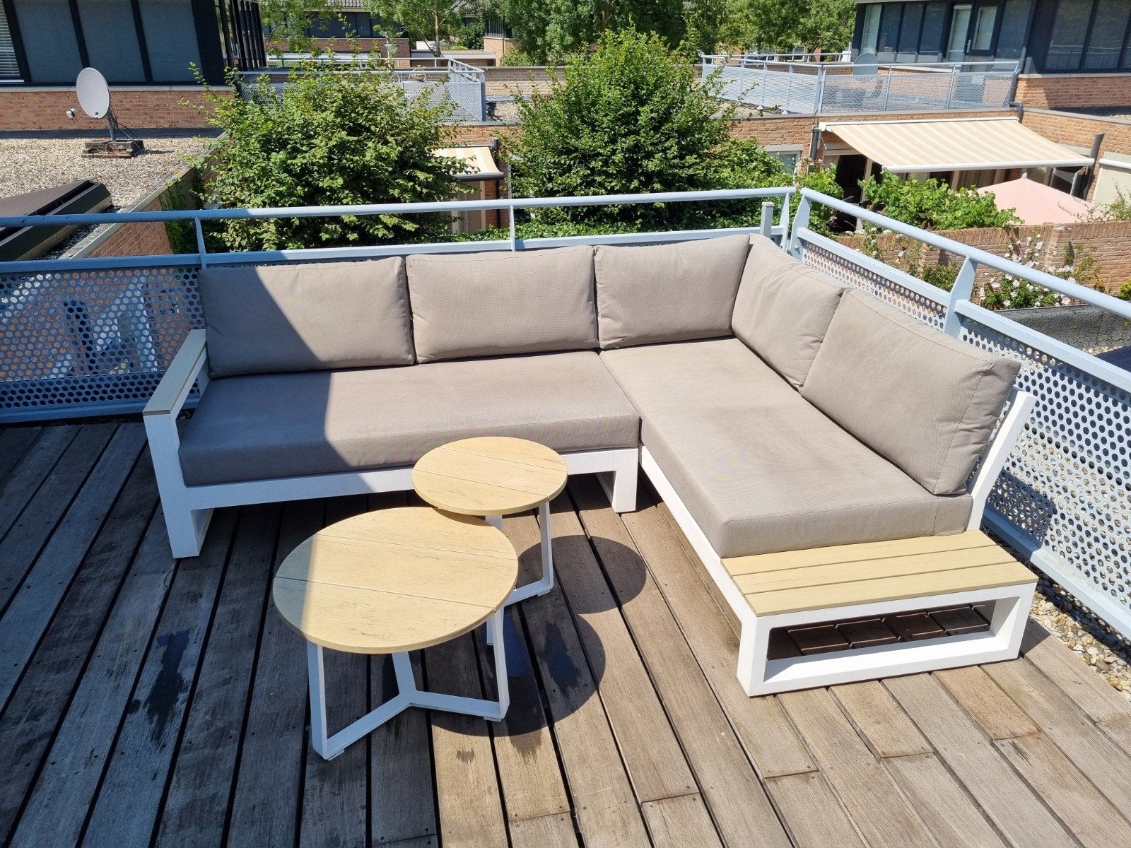Merk Life loungeset met twee bijzettafels, Tuin en Terras, Tuinsets en Loungesets, Ophalen, 5 zitplaatsen, Bank, Aluminium
