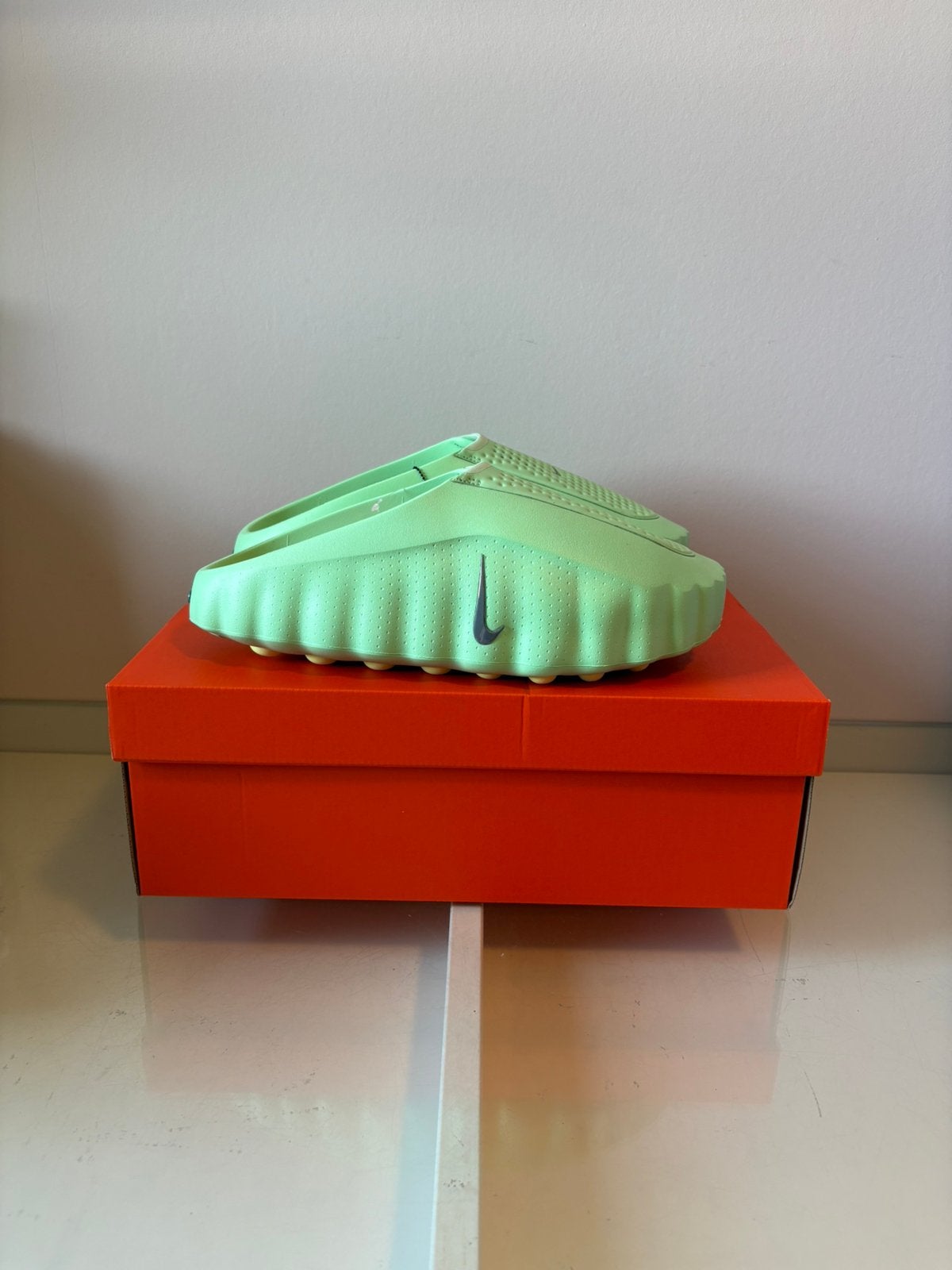 Nike Mind 001 “ Cucumber Calm “ Maat 48,5, Kleding | Heren, Schoenen, Slippers, Overige kleuren, Nieuw, Ophalen of Verzenden