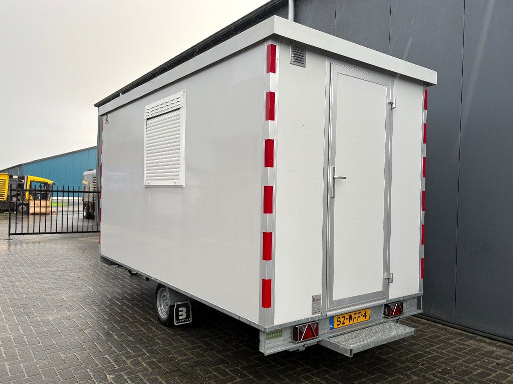 Te koop Brouwer snelverkeer schaftwagen bouwkeet met berging, Doe-het-zelf en Verbouw, Ophalen, Zo goed als nieuw