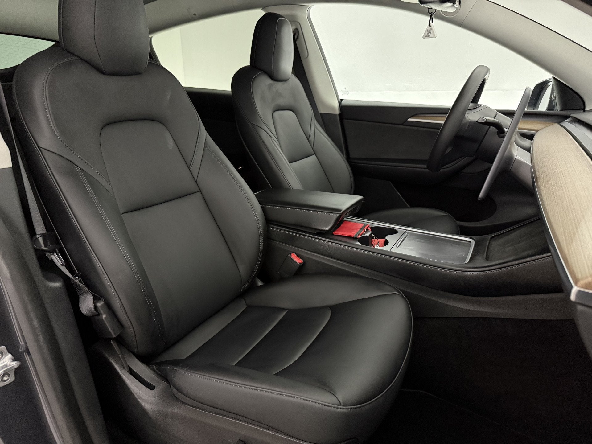 Foto 18 van Tesla Model Y Long Range AWD 75 kWh | Snelladen | SOH 90% |