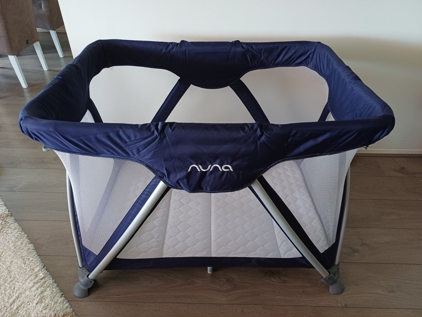 Nuna Sena box/campingbedje - In hoogte verstelbaar, Ophalen of Verzenden, Zo goed als nieuw, Rechthoekig, In hoogte verstelbaar