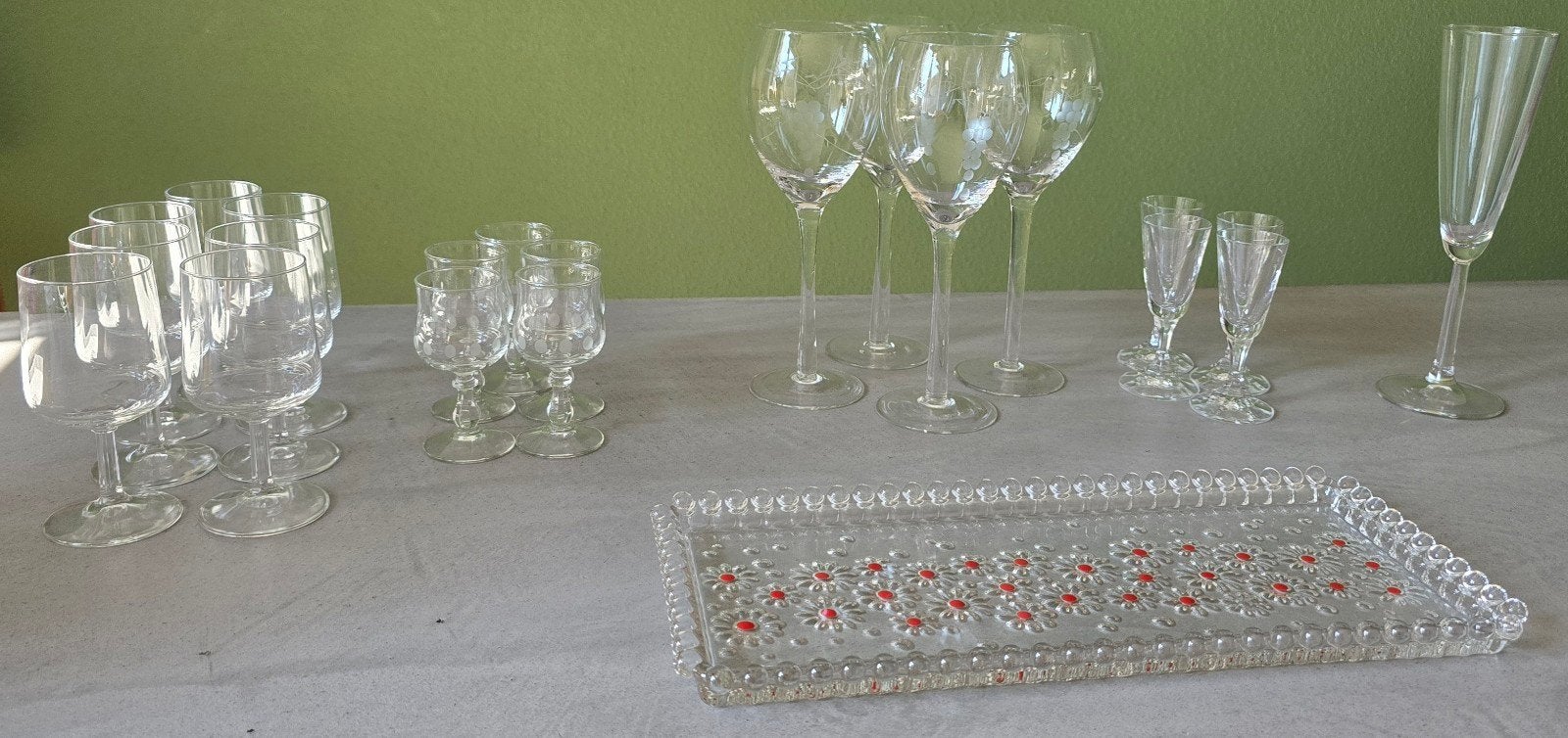 Prachtige Vintage Glazenset & Dienblad met Rode Bloemen, Ophalen of Verzenden