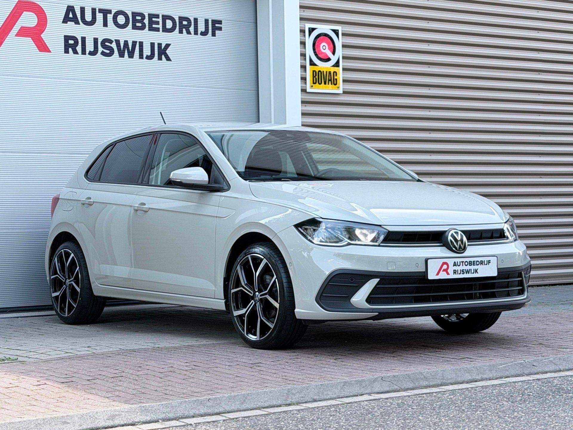 Foto 7 van Volkswagen Polo 1.0 TSI Life Camera/AppleCar/Blindspot