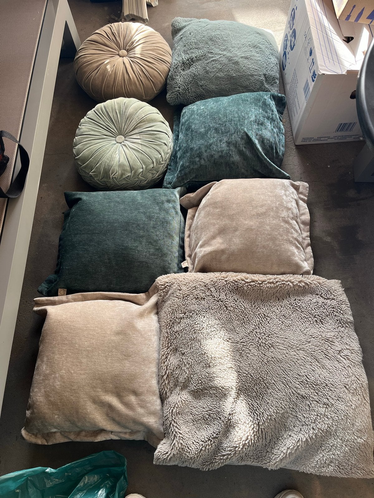 8 kussentjes, waarvan 6 van Dutch Decor, Gebruikt, Beige, Ophalen of Verzenden, Sierkussen