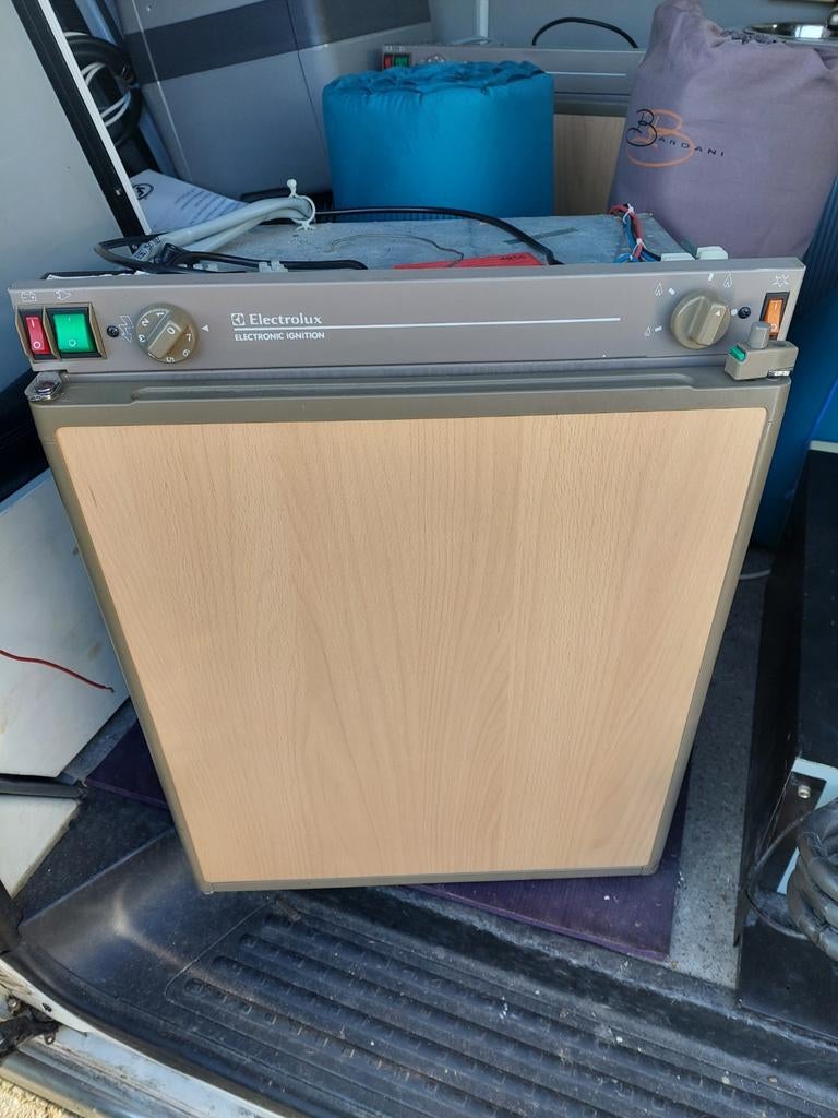 Electrolux RM4211 absorptie inbouw koelkast op gas 12v 220v, Ophalen of Verzenden, Gebruikt