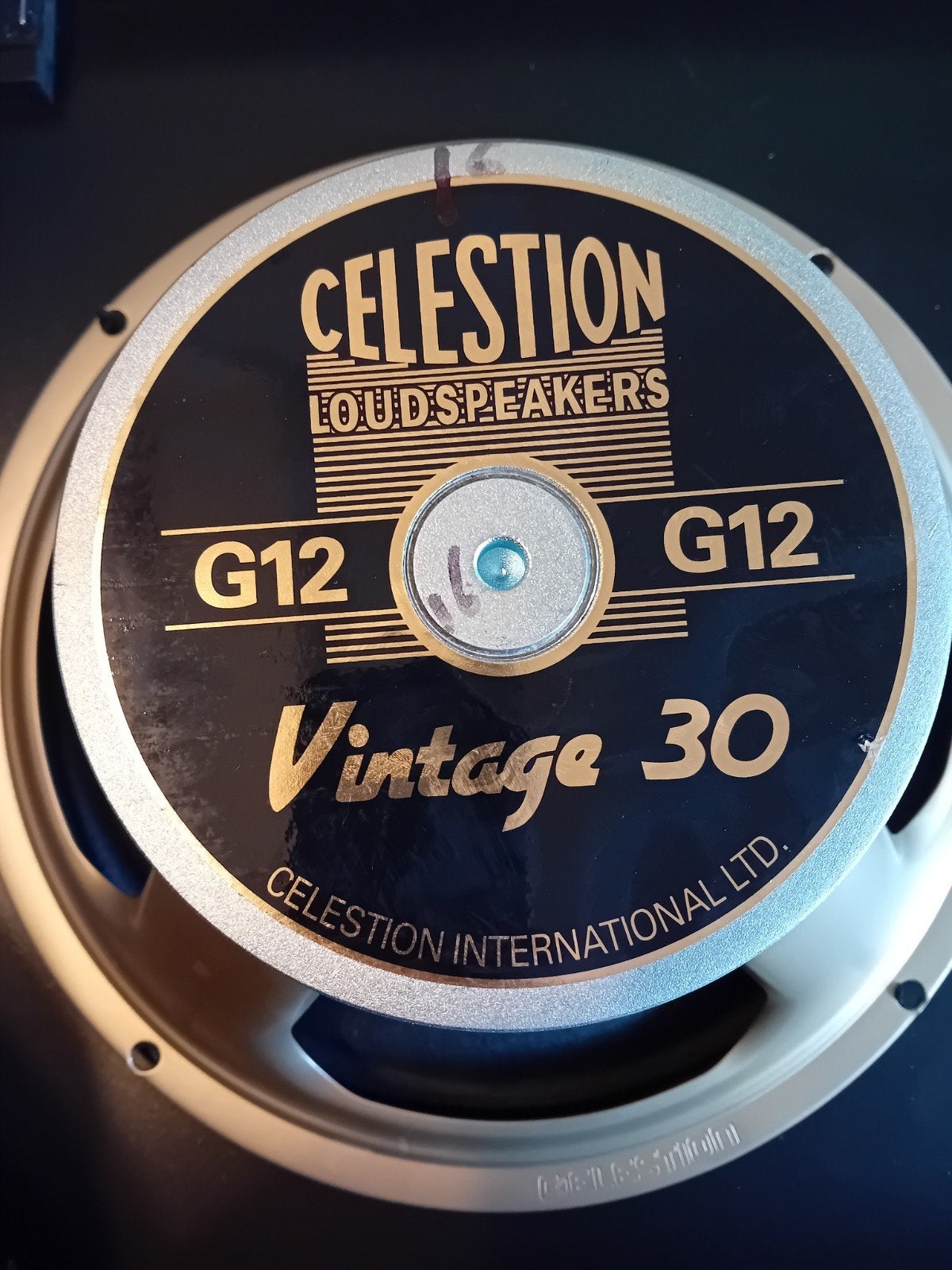 2x Celestion Vintage 30 V30 T3904A 16 Ohm gitaarluidsprekers, Muziek en Instrumenten, Ophalen of Verzenden, Zo goed als nieuw