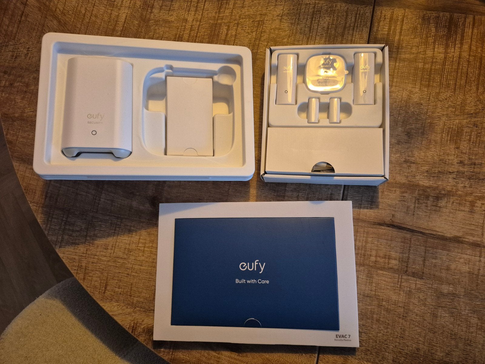 Eufy Homebase 2 + 2 x Entry Sensor + 1 x Motion Sensor, Ophalen of Verzenden, Nieuw, Detector, Sensor of Melder