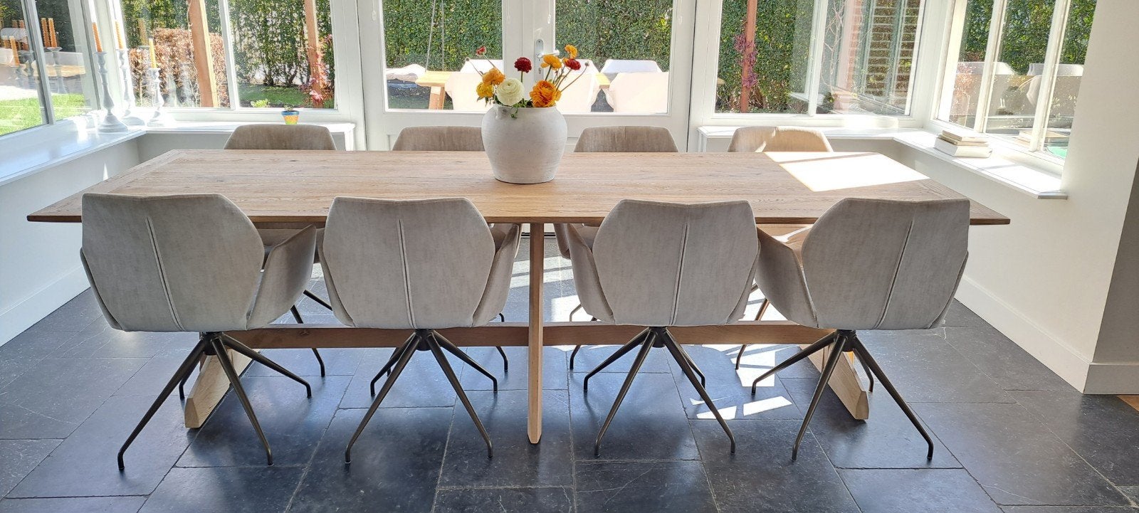 Stoere Eiken eettafel, handgemaakt 280cm, 100 tot 150 cm, 200 cm of meer, Zo goed als nieuw, Vijf personen of meer