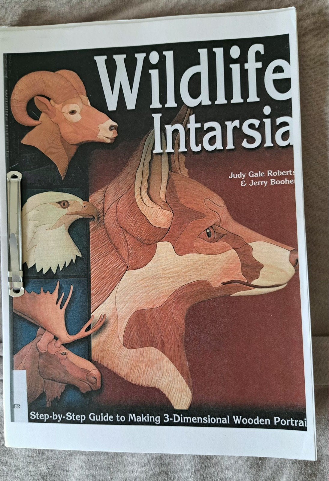 Wildlife Intarsia: Houtsnijwerk van Dieren, Ophalen of Verzenden, Zo goed als nieuw, Houtbewerking, Judy Gale Roberts & Jerry Booher
